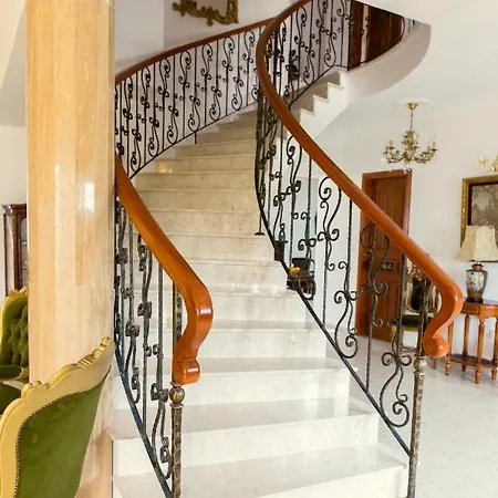 Nine Bedroom With Swimming Pool And Lift Larnaca