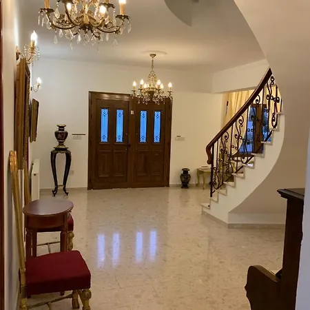 Nine Bedroom With Swimming Pool And Lift Villa *