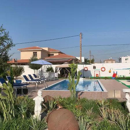 Nine Bedroom With Swimming Pool And Lift * Larnaca