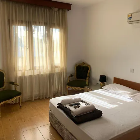 Villa Nine Bedroom With Swimming Pool And Lift Larnaca